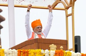 किसानों के हितों के लिए दीवार बनकर खड़ा हूं, लाल किले से PM Modi की हुंकार, Trump को ललकारा