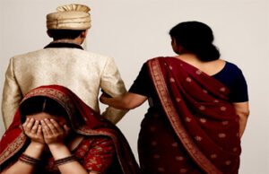 दामाद संग भागी सास का 10 महीने बाद मोहभंग, थाने पहुंचकर बोली- अब अकेले रहना है