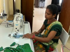 नक्सलवाद का अंधेरा छोड़ शर्मिला ने थामी स्वावलंबन की सुई, दंतेवाड़ा में लिख रही हैं बदलाव की इबारत