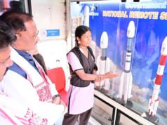 स्पेस ऑन व्हील्स” बना जशपुर के बच्चों के लिए अंतरिक्ष ज्ञान का चलता-फिरता विद्यालय