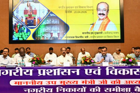 शहरों में पेयजल आपूर्ति, अवैध प्लॉटिंग और अवैध निर्माण पर उप मुख्यमंत्री श्री अरुण साव सख्त