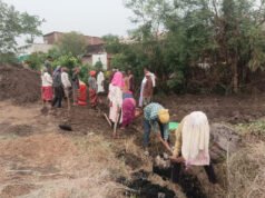 सरपंच की पहल पर बंद नाली की हुई सफाई, ग्रामीणों को मिली राहत