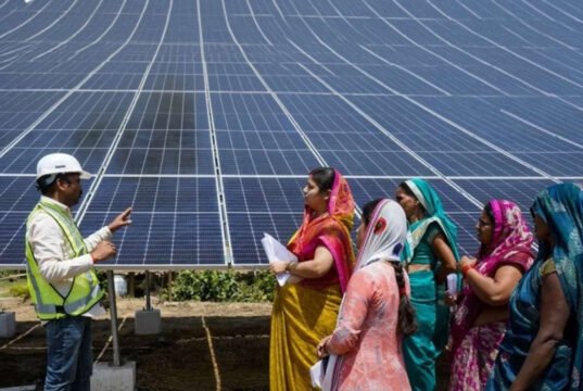 गांव की ऊर्जा साथी बनेंगी सोलर दीदियां, 35 ग्रामीण महिलाओं को मिला तकनीकी ण