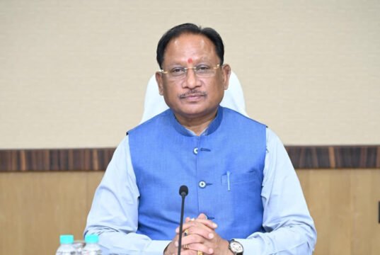 मुख्यमंत्री श्री विष्णुदेव साय : सरल, सादगी और संवेदनशीलता के साथ विकास यात्रा का सशक्त नेतृत्व