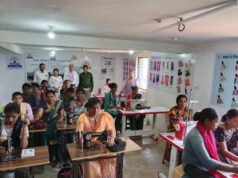 प्रभारी समितियों ने पटेवा स्थित सिलाई प्रशिक्षण केंद्र का किया निरीक्षण, महिलाओं को आत्मनिर्भर बनाने पर दिया जोर