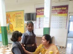 कस्तूरबा गांधी बालिका आवासीय विद्यालय में चिरायु टीम ने किया स्वास्थ्य परीक्षण