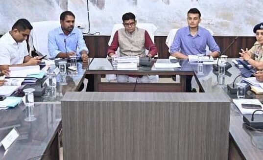 राजस्व मामलों में देरी बर्दाश्त नहीं, समय पर निपटाएं नामांतरण और बंटवारा’-मंत्री श्री टंक राम वर्मा