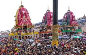 पुरी रथयात्रा में भगदड़ , एक की मौत, करीब 100 लोग घायल