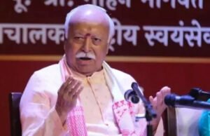 नई पीढ़ी सवाल पूछती है, उनसे संवाद की जरूरत : मोहन भागवत