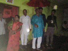 छत्तीसगढ़ में मूसलाधार बारिश का कहर: मनेन्द्रगढ़ में भरभराकर गिरा तीन मंजिला मकान, सड़क पर गिरे बिजली के तार