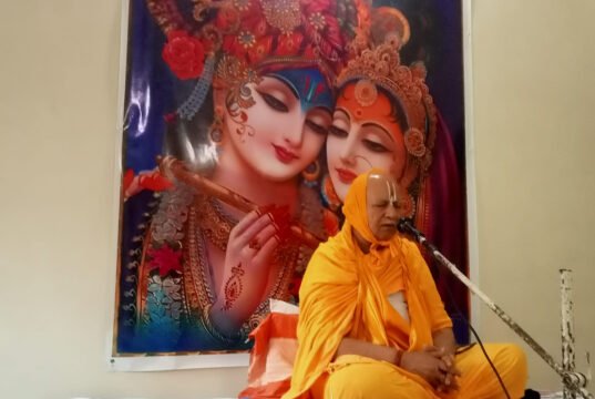 गुरु मंत्र की महिमा से परमात्मा से जुड़ता है सीधा संबंध : पूज्य संतोषी लाल पाराशर महाराज