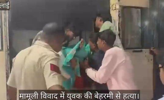दुर्ग में रक्षाबंधन की रात खूनी खेल: दोस्तों के साथ घर लौट रहे युवक की चाकू-पत्थर से हत्या