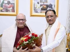 मुख्यमंत्री श्री विष्णुदेव साय से निर्माता-निर्देशक डॉ. चंद्रप्रकाश द्विवेदी ने की सौजन्य मुलाकात