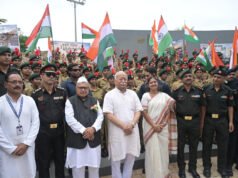 सरसंघचालक ने नागपुर, सरकार्यवाह ने कोलकाता संघ कार्यालय में किया ध्वजारोहण