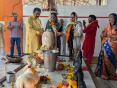 श्रावण मास के अंतिम सोमवार को सांसद विजय बघेल ने की भगवान भोलेनाथ की पूजा-अर्चना