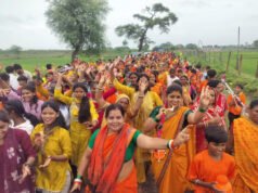विधायक ईश्वर साहू की कांवड़ यात्रा में उमड़ा जनसैलाब, पूर्व विधायक लाभचंद बाफना भी हुए शामिल