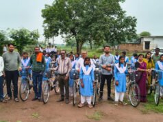 हाई स्कूल कोपेड़बरी में साइकिल वितरण कार्यक्रम संपन्न