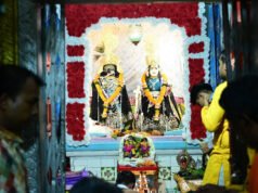 उप मुख्यमंत्री एवं कवर्धा विधायक श्री विजय शर्मा ने श्रीकृष्ण जन्माष्टमी पर श्री राधा-कृष्ण बड़े मंदिर में की पूजा-अर्चना