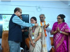 वर्तमान पर फोकस करें, निरंतर सीखते रहें और समाज के लिए योगदान दें-श्री डेका
