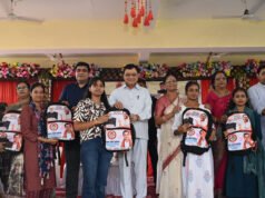 एजुकेशन किट वितरण- उद्योग मंत्री लखन लाल देवांगन ने 1500 छात्राओं को दी सौगात, कॉलेजों में विशाल डोम निर्माण की घोषणा