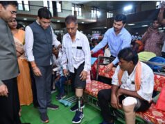 सेवा संकल्प अभियान- बलौदाबाजार में राजस्व मंत्री श्री टंक राम वर्मा ने दिव्यांगजनों को बांटे सहायक उपकरण