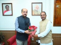 राज्यपाल श्री डेका से छत्तीसगढ़ रेड क्रॉस समिति के अध्यक्ष ने की सौजन्य भेंट