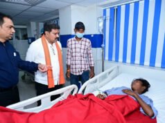 उप मुख्यमंत्री श्री विजय शर्मा ने अस्पताल पहुंचकर जाना सड़क हादसे में घायलों का हाल