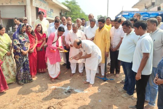 नगर में अग्रसेन चौक एवं सहस्त्रबाहु चौक का भूमि पूजन संपन्न