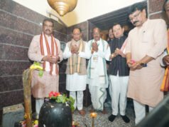 मुख्यमंत्री श्री विष्णु देव साय ने रामचंडी मंदिर में पूजा-अर्चना कर प्रदेश की खुशहाली एवं सुख-समृद्धि की कामना की